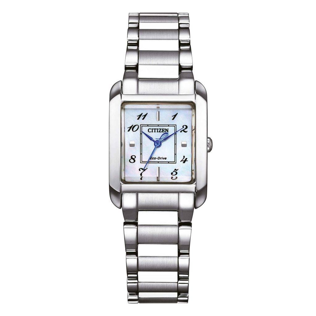Orologio Citizen EW5600-87D da donna con cassa rettangolare e quadrante in madreperla bianca.