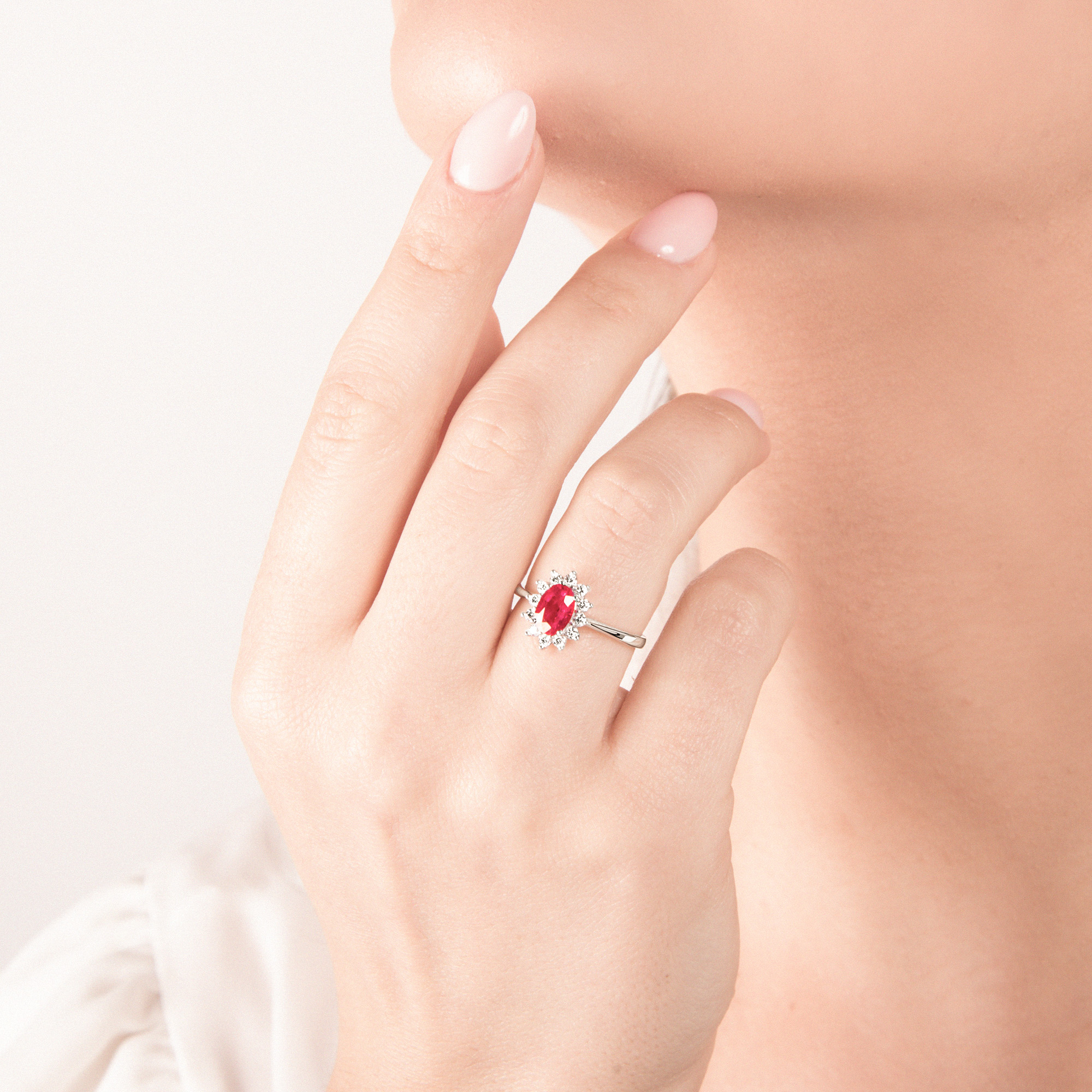 Anello Kate Con Rubino E Diamanti 1,05ct. - immagine 3