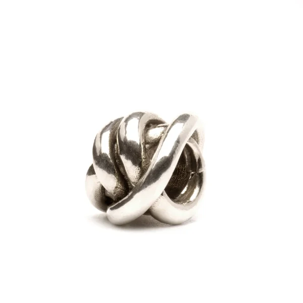Bead Trollbeads Nodo della Fortuna in argento 925 brunito con intreccio simbolico e dinamico.