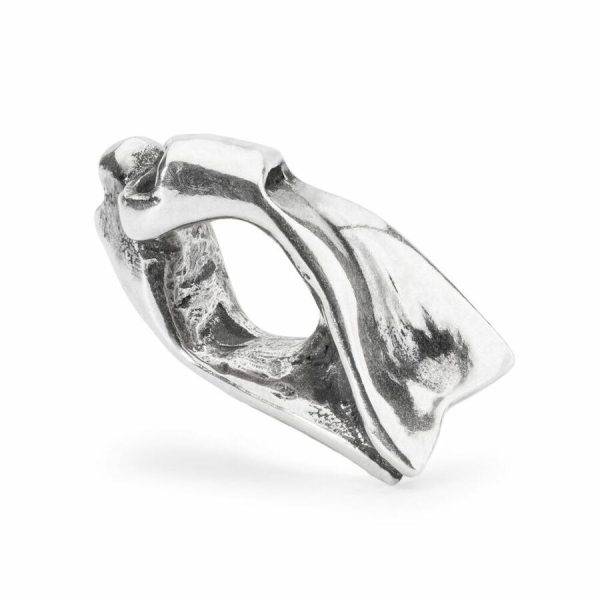 Bead Trollbeads Profondità in argento brunito raffigurante un paio di pinne da immersione.