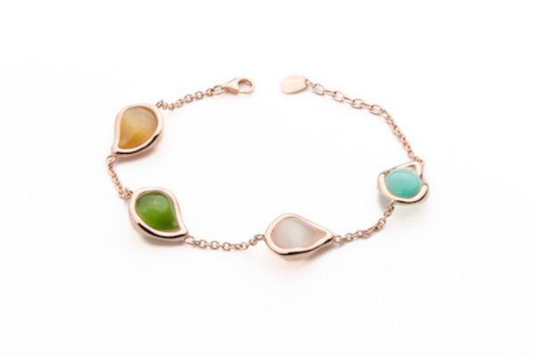 Bracciale quarzi a goccia Madì in argento rosa con quattro pietre a goccia in quarzo idrotermale color ambra, verde mela, rosa panna e verde acqua.