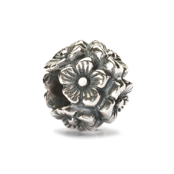 Bead Fiore di sambuco Trollbeads TAGBE-50018 in argento 925 a forma sferica decorato con fiori di sambuco intagliati.