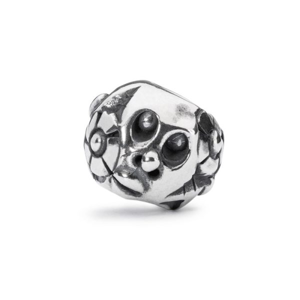 Bead Guardiano della natura Trollbeads TAGBE-20073 in argento 925 con scultura figurativa di volto e fiori in rilievo.