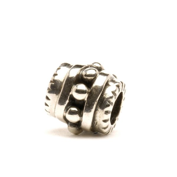 Bead Sandi Trollbeads TAGBE-10002 in argento 925 di forma cilindrica con sfere ed intagli in rilievo.