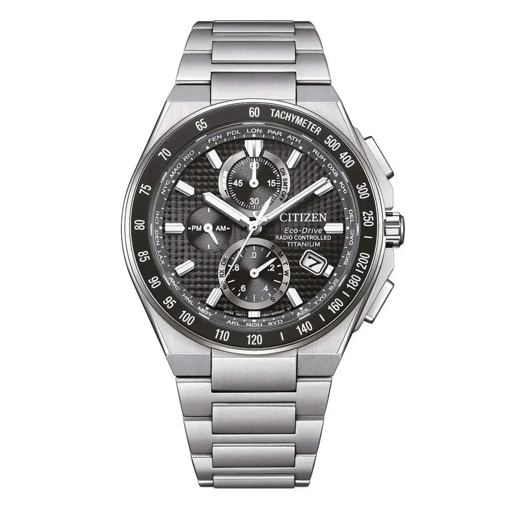 Orologio cronografo uomo Citizen AT8390-55E Super Titanium radiocontrollato con quadrante nero.