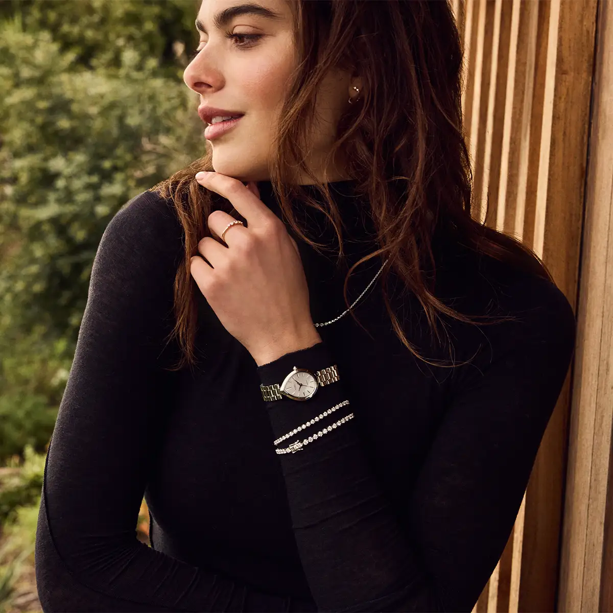 Orologio solo tempo donna Citizen EM1200-55A Eco-Drive in acciaio con cassa a goccia e quadrante argento.